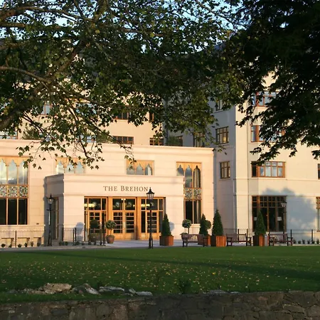 Отель The Brehon & 4*