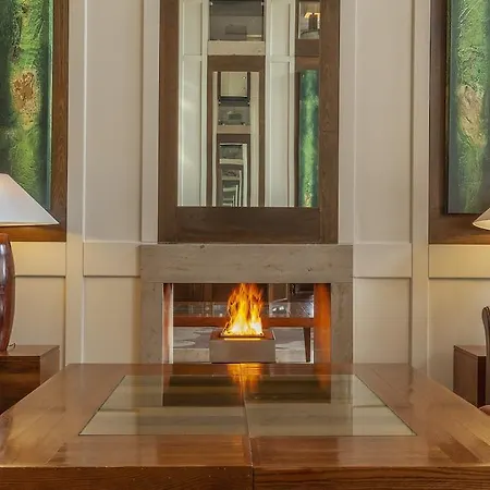 The Brehon & 4*