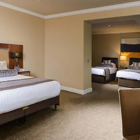 The Brehon & 4*