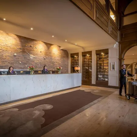Otel The Brehon & Killarney