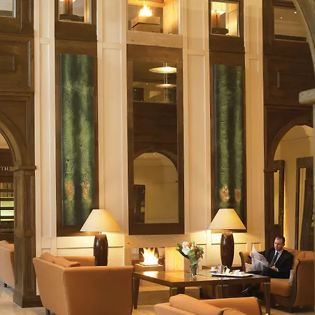 Отель The Brehon &