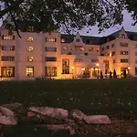 Szálloda The Brehon & 4*