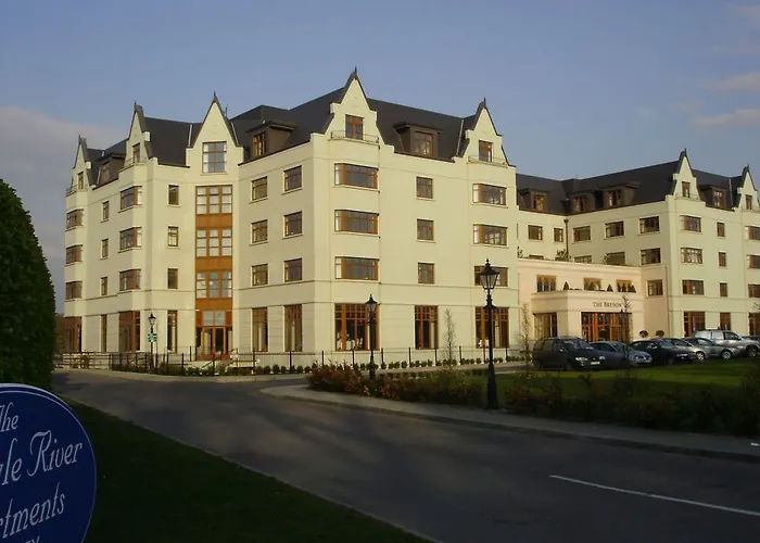 The Brehon & 4*